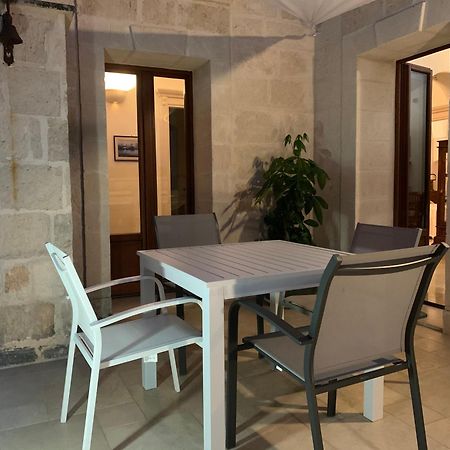 Palazzo Dei Gesuiti مونوبولي المظهر الخارجي الصورة
