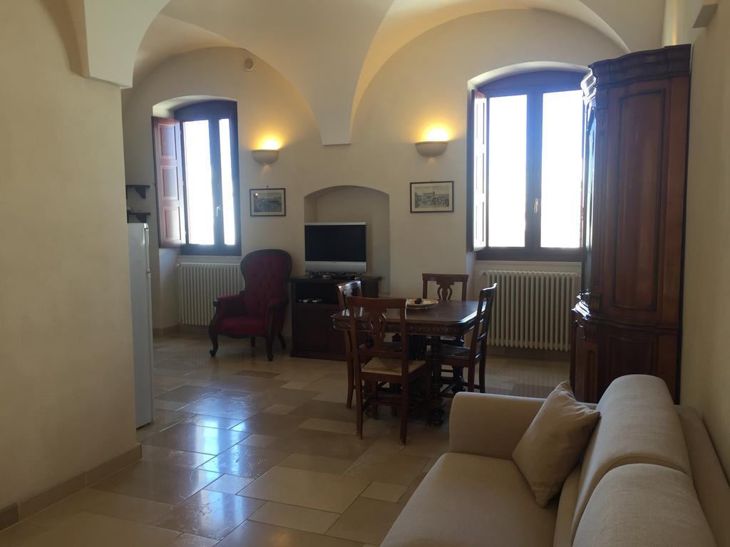 Palazzo Dei Gesuiti مونوبولي المظهر الخارجي الصورة