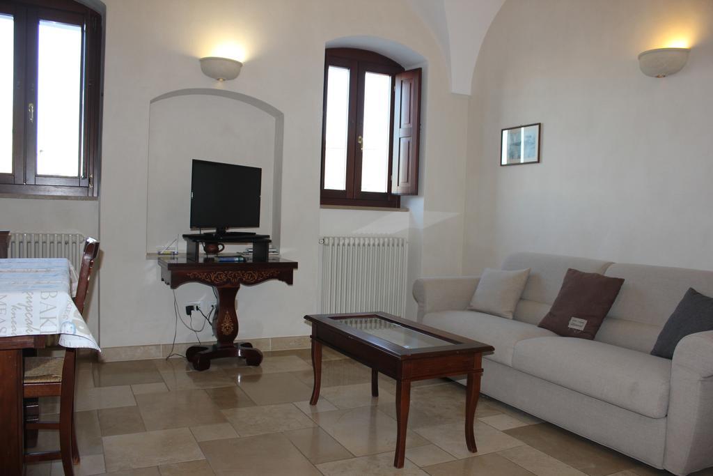 Palazzo Dei Gesuiti مونوبولي المظهر الخارجي الصورة