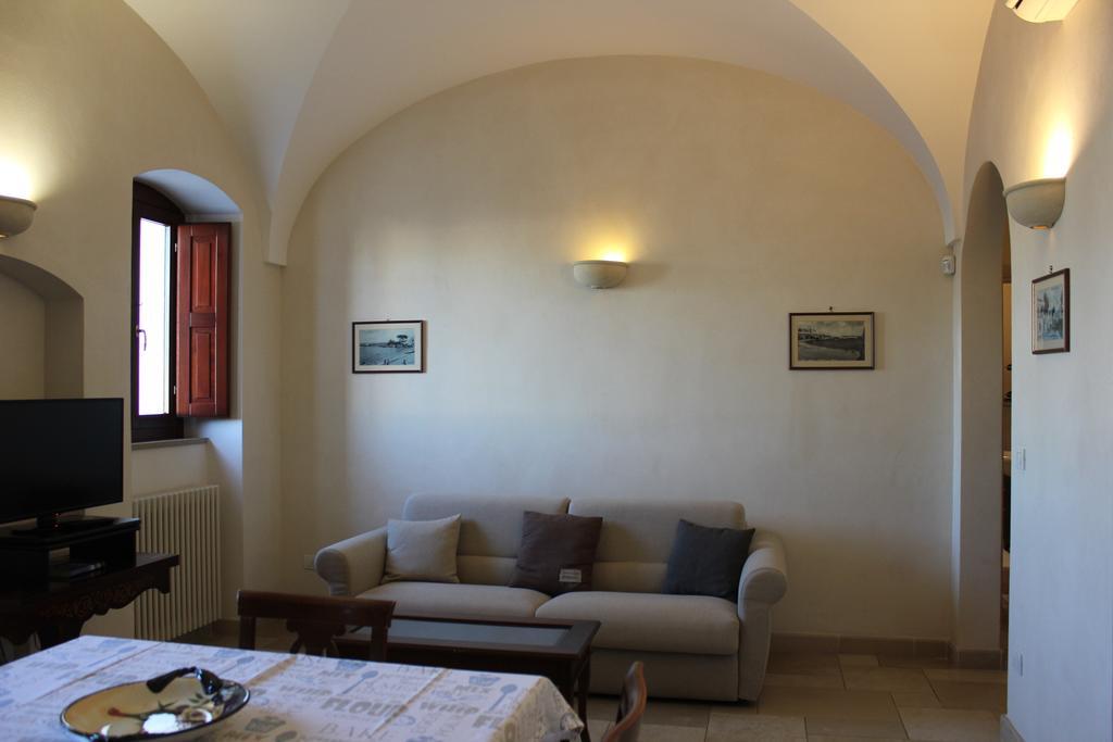 Palazzo Dei Gesuiti مونوبولي المظهر الخارجي الصورة